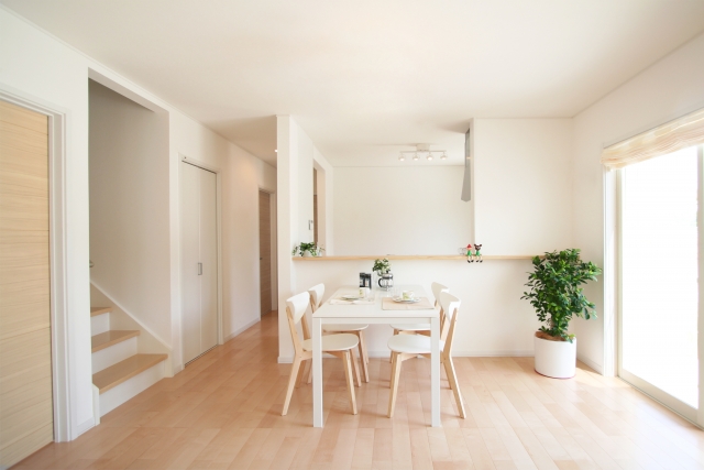 マンションのスケルトンリフォーム費用の相場は？安く抑えるコツと注意点を解説